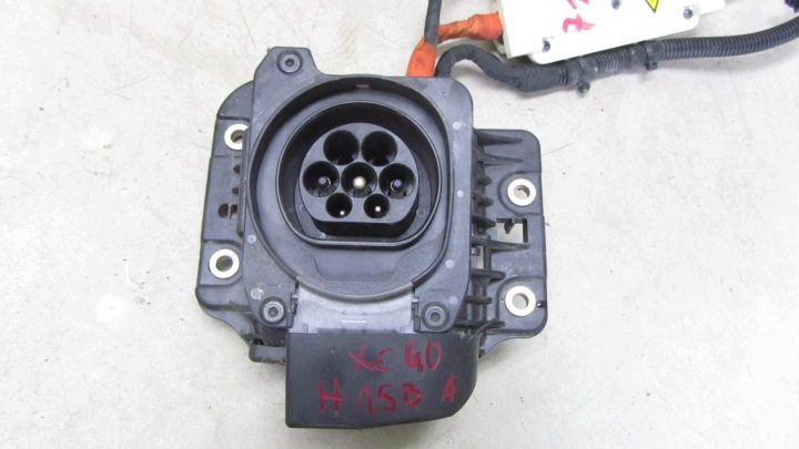 Разъем зарядки Volvo XC40 32286564 32266404, фото 4