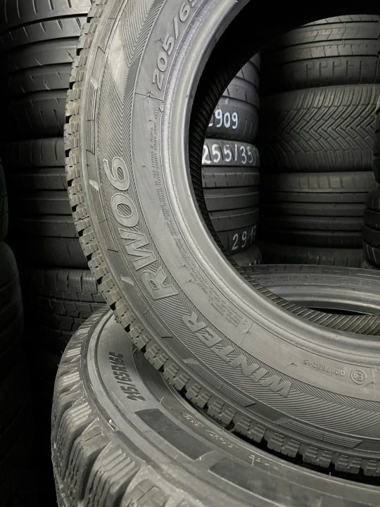 Шина зимняя Hankook Winter RW06 205/65R15 102/100 T сцепление на снегу (3PMSF), фото 8