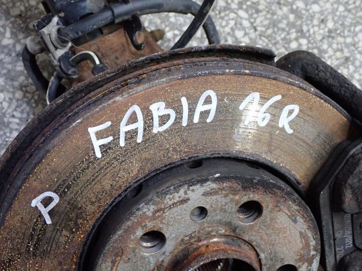 СТОЙКА ПОВОРОТНЫЙ КУЛАК КОМПЛЕКТ ПРАВЫЙ SKODA FABIA III 6V 1.4 TDI CUS 16 г., фото 9