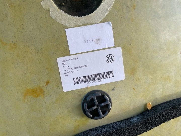 VW ID3 ID4 крышка батареи 1EA804825L оригинал идеальный, фото 5