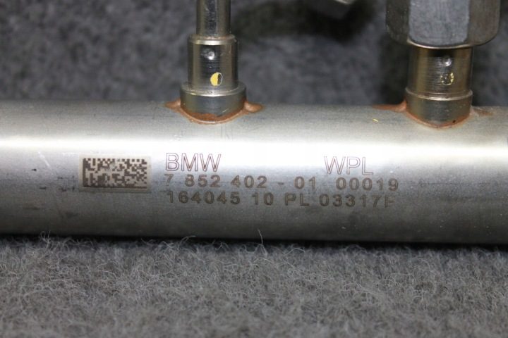 BMW G30 F90 G11 F92 G05 4.4i 5.0i S63 N63 топливная рампа 1-4 - 7852402, фото 5