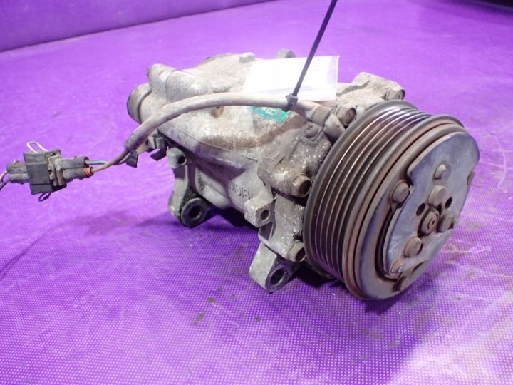 VW POLO III 6N 94-01 1.4 60 л.с. КОМПРЕССОР КОНДИЦИОНЕРА 6N0820803A, фото 1