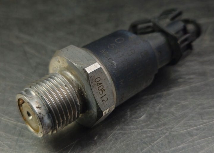 ОРИГИНАЛЬНЫЙ REGULATORY ДАТЧИКА ДАВЛЕНИЯ ТОПЛИВА BOSCH 0281002628, фото 2