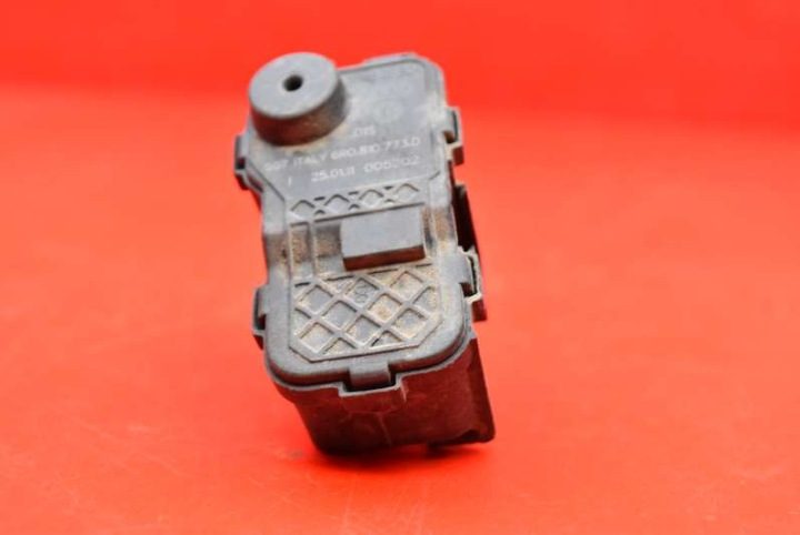 МОТОРЧИК ЛЮЧКА БЕНЗОБАКА 6R0810773D VW POLO 5 В 6R 09-15, фото 4