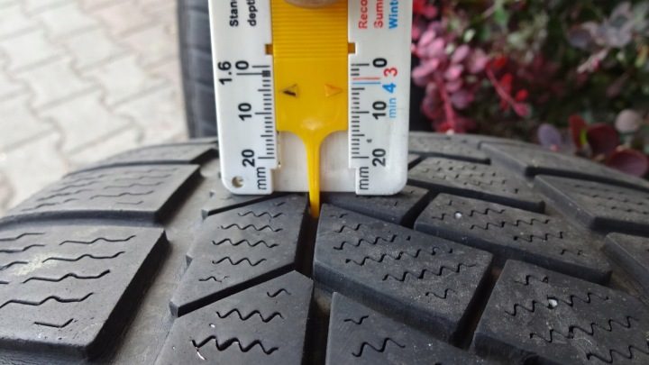 Колеса зимние 17'' 5x112 BMW 205/55R17 ET54 TPMS литые диски, фото 5