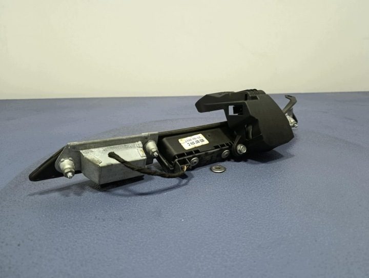 Audi A6 C6 4F 04- седан накладка крышки задняя концевик 8E0827574C, фото 2