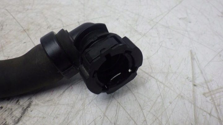 Патрубок воды Dacia Sandero II 0.9 TCE 924001635R, фото 3