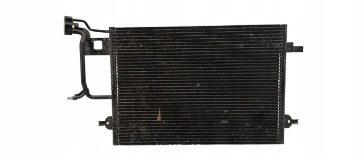 8D0260401G AUDI A4 S4 B5 8D 94-99 РАДИАТОР ОХЛАЖДЕНИЯ ЖИДКОСТИ, фото 1
