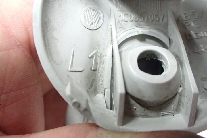 КРОНШТЕЙН РУЧКИ ПАССАЖИРА ЛЕВЫЙ ЗАДНИЙ VW BEETLE 1C0857957, фото 4