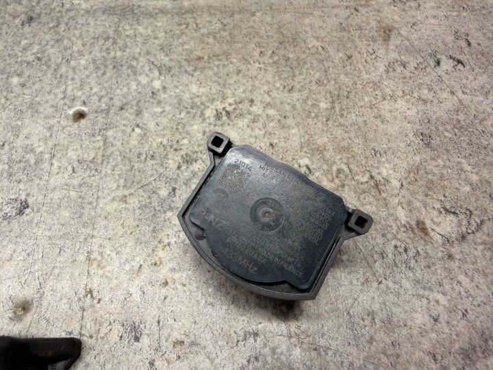 Renault Express II датчик TPMS 407006UA0A, фото 2