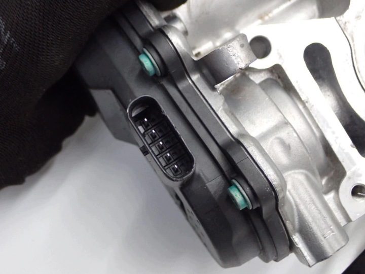 КЛАПАН EGR ВЫХЛОПНЫХ ГАЗОВ A6541404301 MERCEDES VITO III V-КЛАСС W447 V300d 2.0D 25 г., фото 5