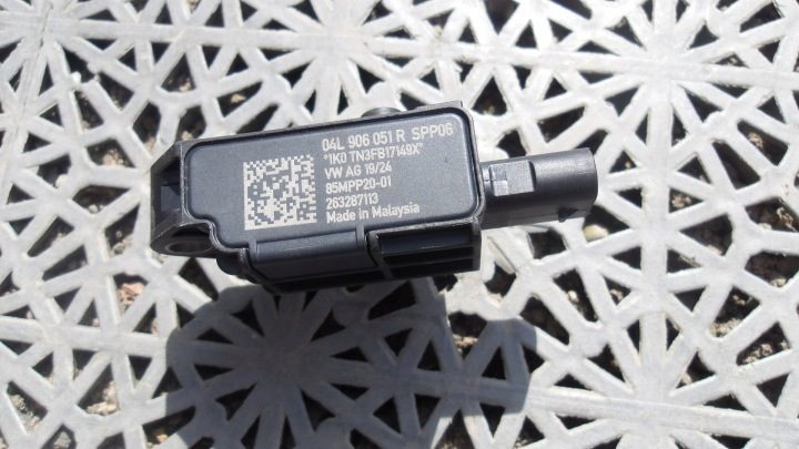 Датчик давления VW Audi Seat Skoda, фото 1
