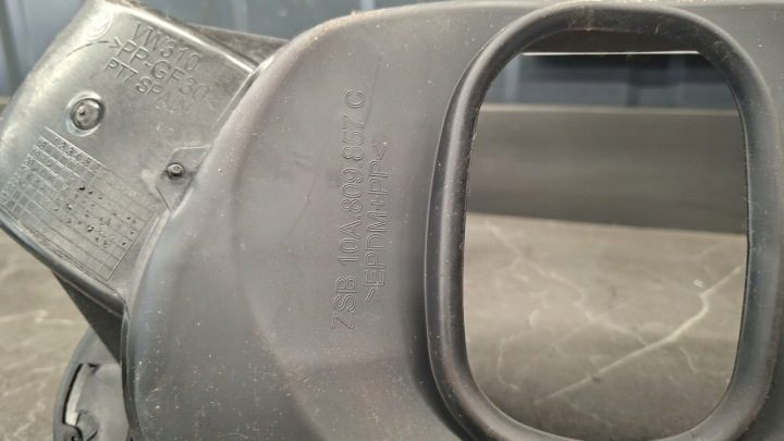 VW ID.3 лючок горловины бензобака 10A809857C, фото 5