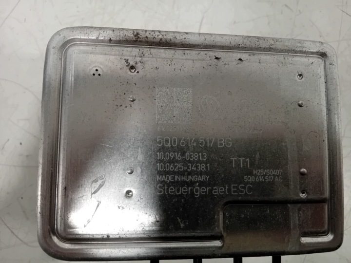 Volkswagen Tiguan AD1 2016 - 2024 Насос ABS 5q0614517bg CZEA, фото 3