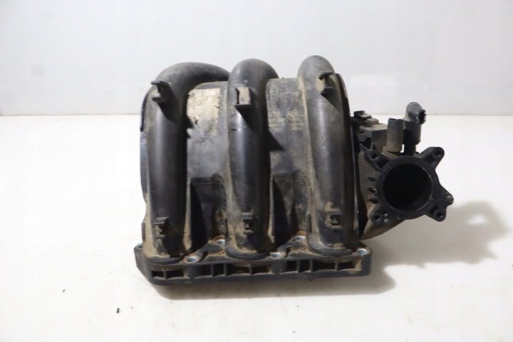 ВПУСКНОЙ КОЛЛЕКТОР VOLKSWAGEN FOX 1.2, фото 1