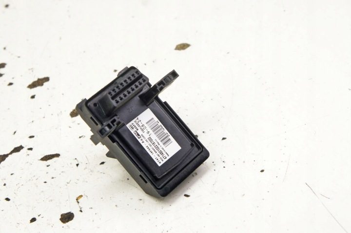 UI093 Ford Edge Mk2 Гнездо Порт OBD KT4T-14F642-AG, фото 4