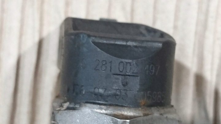 Датчик клапан регулятор давления топлива E60 E90 E87 E53 E46 0281002497, фото 2