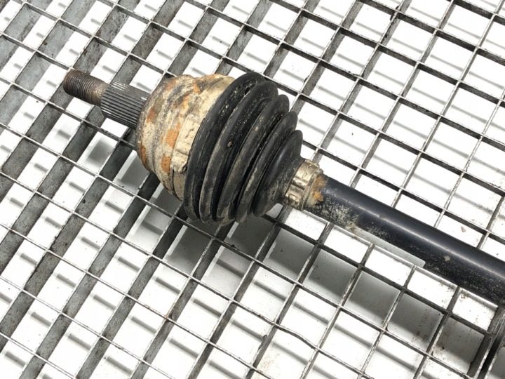 ПОЛУОСЬ ЛЕВАЯ ПЕРЕДНЯЯ AUDI A3 8L 1J0407271 1.6 101 л.с. 96-06 ШАРНИР, фото 2
