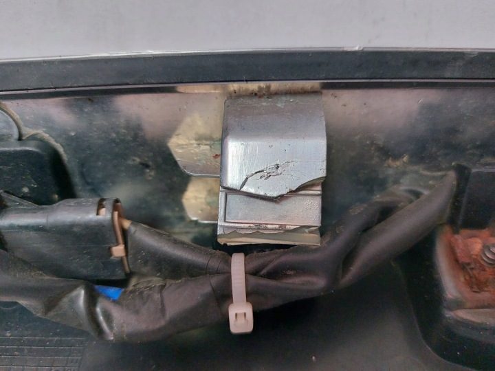 Накладка крышки задняя 87312-2P000 KIA Sorento II 09-, фото 3
