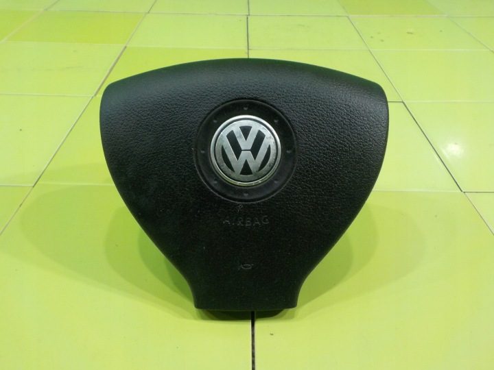 VW SCIROCCO 2.0 TSI 09 г. 3D Подушка безопасности водителя 1K0880201BT, фото 1