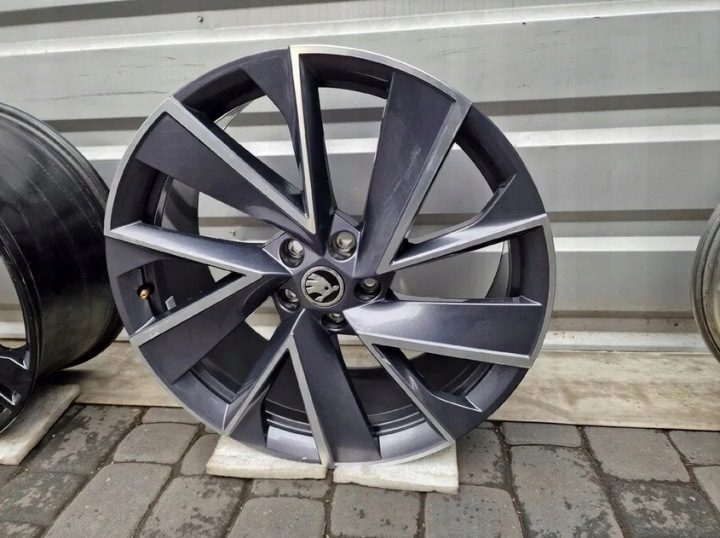 Литой диск Skoda OE ENYAQ 8.0" x 20" 5x112 ET 45, фото 3