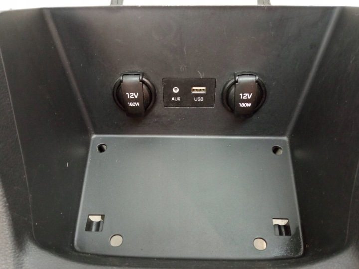 Центральный тоннель подлокотник кожа AUX USB 84610G4010 Hyundai i30 III, фото 4