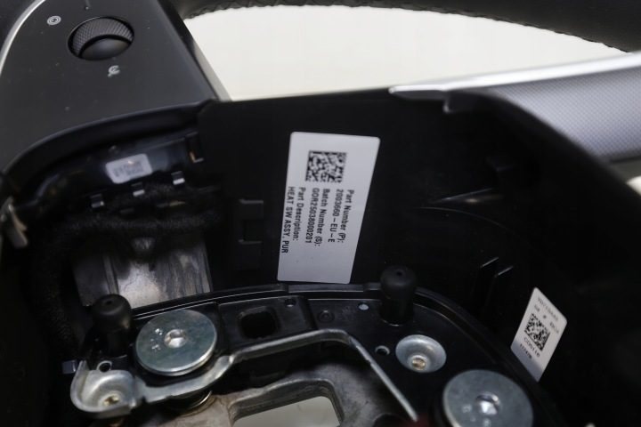 TESLA MODEL Y РУЛЬ МУЛЬТИФУНКЦИОНАЛЬНЫЙ 2003660-EU-E, фото 5
