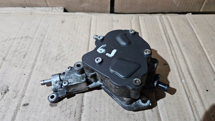 Вакуумный насос VW Golf V Jetta Skoda Octavia 2.0 TDI, фото 1