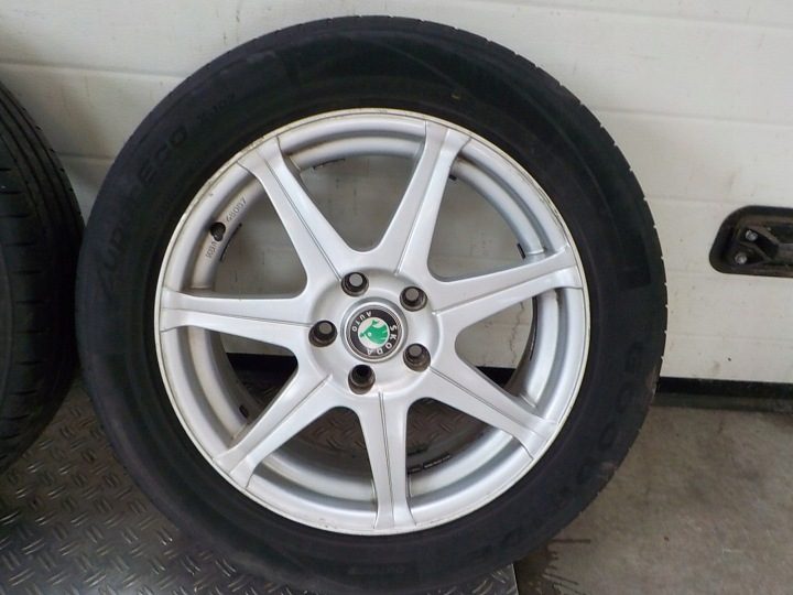 Skoda колеса диски 4 шт. комплект 215/55/17, фото 2