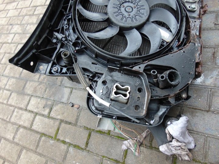 Передняя панель усилитель передней панели Audi A6 C6 3.0TDI Quattro механика европа, фото 9