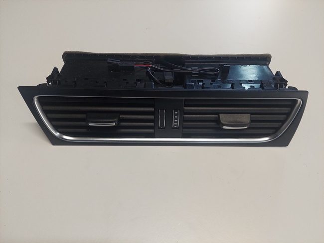 AUDI A5 8T 12 г. ДЕФЛЕКТОР ОБДУВА 8T1820951E, фото 1