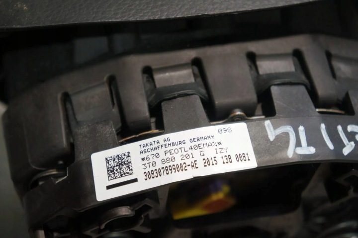 Skoda Superb II РЕСТАЙЛИНГ YETI ПОДУШКА БЕЗОПАСНОСТИ ВОДИТЕЛЯ 3T0880201G, фото 4