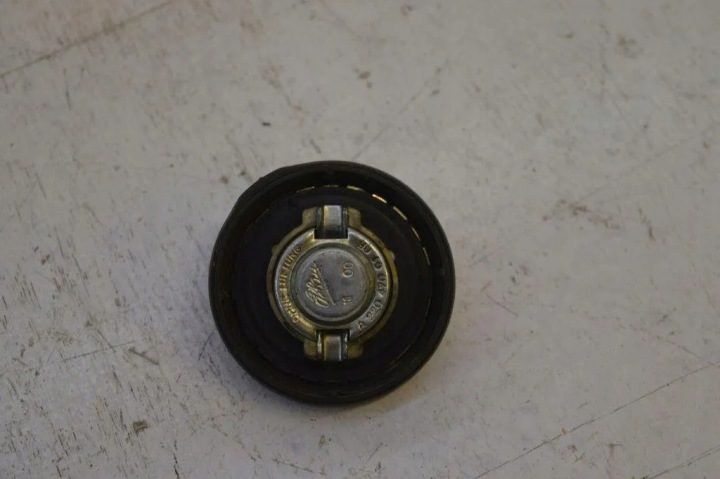 Крышка горловины бензобака MERCEDES-BENZ VANEO (414) A2204700105 1.7L дизель 67 кВт, фото 2