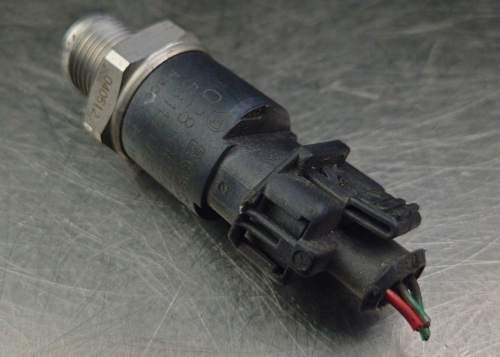 ОРИГИНАЛЬНЫЙ REGULATORY ДАТЧИКА ДАВЛЕНИЯ ТОПЛИВА BOSCH 0281002628, фото 1