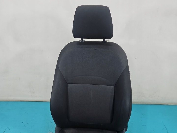 Сиденье левое переднее водителя Skoda Fabia III 5D европа, фото 2