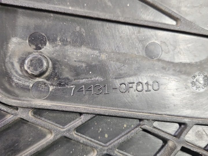 Площадка аккумулятора Toyota Corolla Verso II 2.2 D4D, фото 4