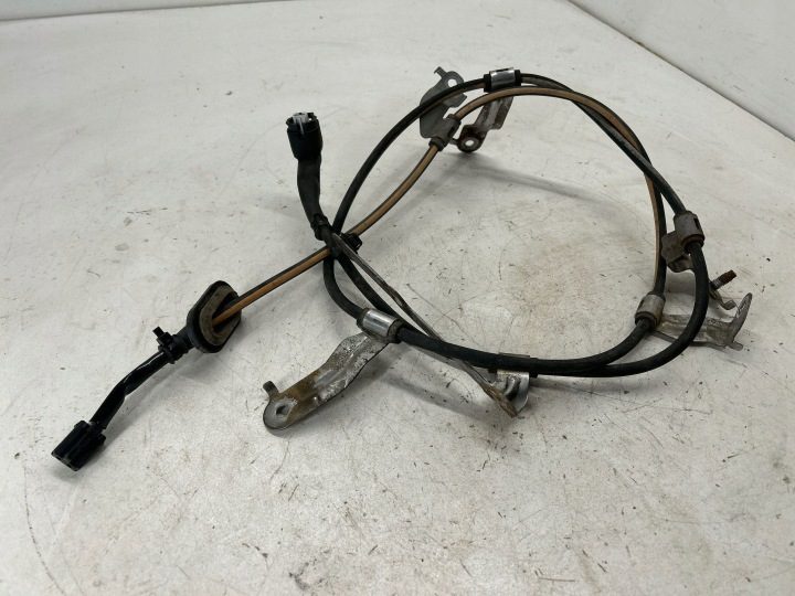 Проводка ручного тормоза Правая сторона Subaru Forester SK 26018SJ000, фото 2