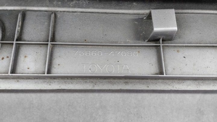 Накладка порога левая Toyota Prius IV 15-23 XW50 75860-47080, фото 11