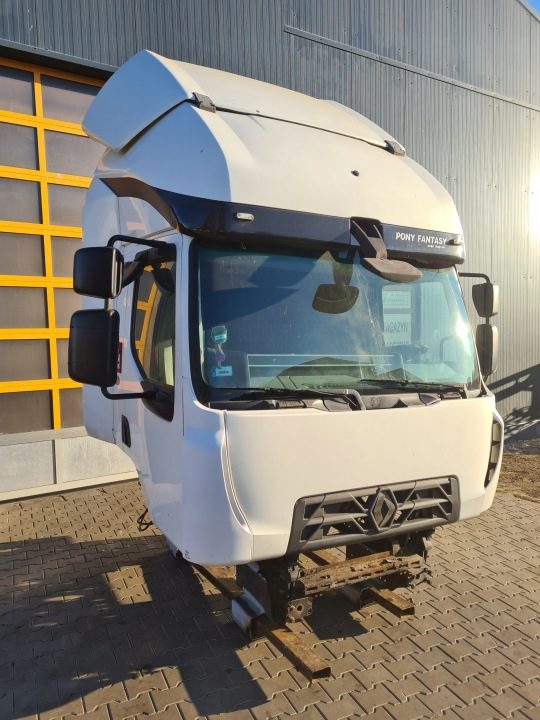 КАБИНА В СБОРЕ RENAULT GAMA D D12 EURO 6, фото 2