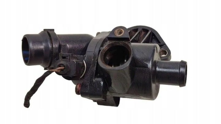 Корпус Термостата AUDI A4 B6 B7 1.6 16V 06B121111L, фото 2