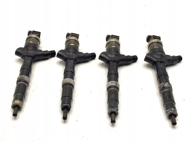 ФОРСУНКИ КОМПЛЕКТ TOYOTA AVENSIS T25 23670-0G010 2.0 116 л.с. 03-08, фото 1
