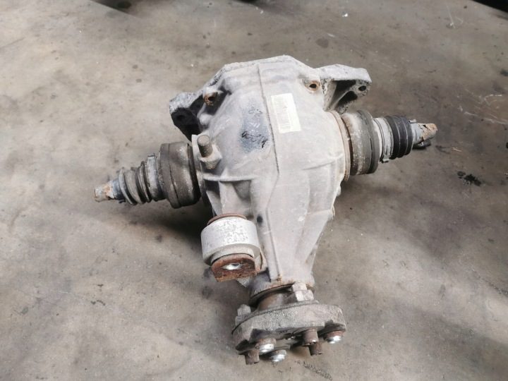 Mercedes W204 дифференциал 2.2CDI 2043508066, фото 1