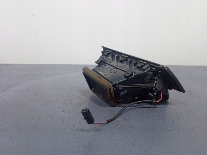 VW Passat B8 решетки обдува левые 3G1819701E, фото 2
