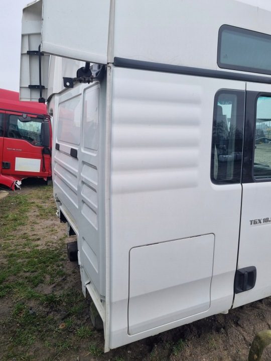 КАБИНА ЧЕТВЕРТЬ ОБШИВКА КАБИНЫ ПРАВАЯ MAN TGX XLX XXL EURO 6, фото 1