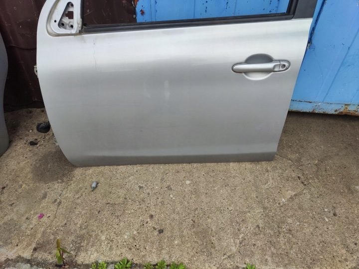 Nissan Micra K13 дверь левая передняя в сборе, фото 2