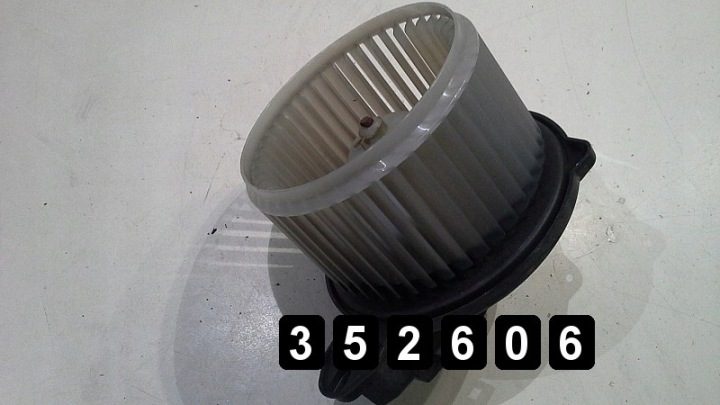 2000 Audi A6 Вентилятор моторчика вентилятора печки 4b1820021, фото 2