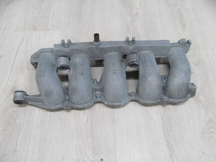 Volvo S40 V50 S60 C70 2.4 бензин впускной коллектор 30650092, фото 1