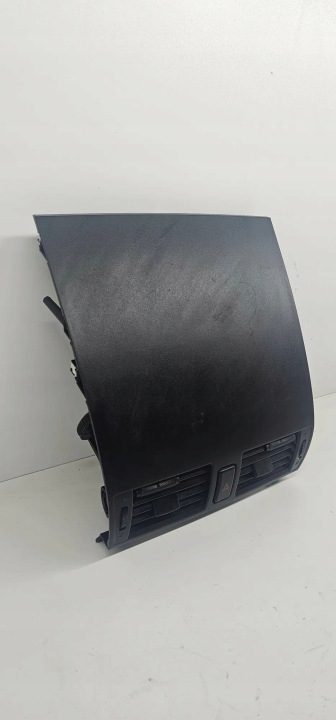 Воздухозаборник консоли MAZDA 3 (BK) B32H55311 1.6L дизель 80 кВт 2006, фото 2