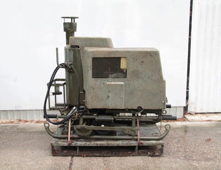 WOJSKOWA ТОПЛИВНАЯ PAROWO ВОДЯНАЯ МОЙКА KARCHER HDS 1200, фото 11