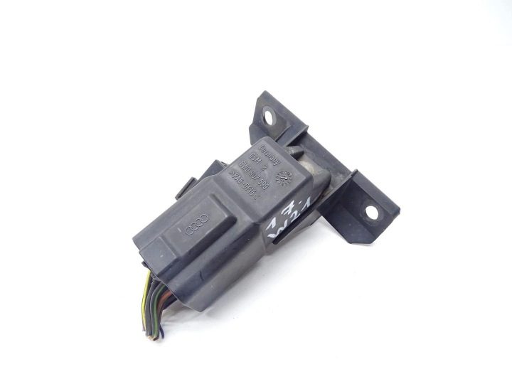 РЕЛЕ СВЕЧЕЙ НАКАЛИВАНИЯ 8W0907599 AUDI A4 B9 A5 8W, фото 1